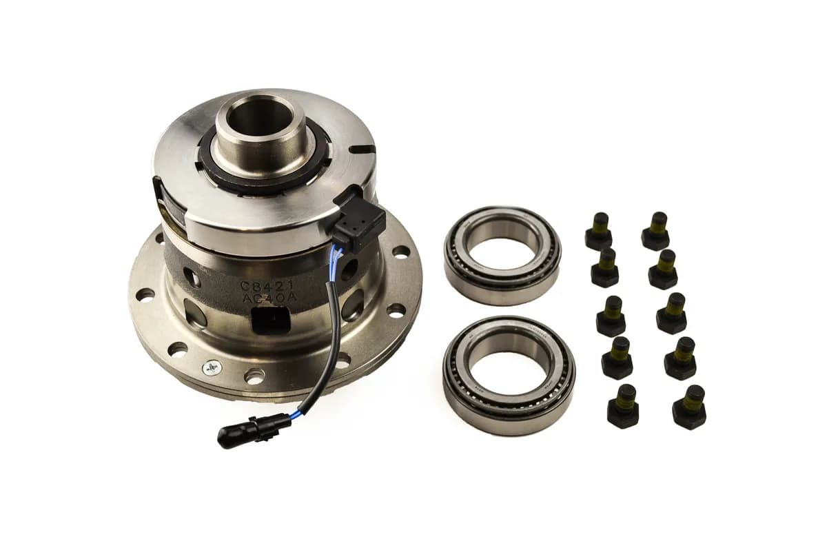 Dana Spicer : Differential Carrier Front Differential Case Kit - Dana 44 - Loaded Electric Locker - 3.21 Thru 5.38