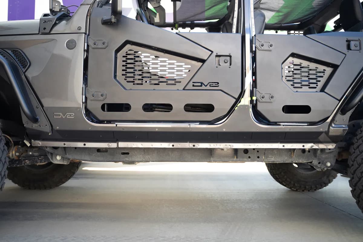 DV8 Jeep Wrangler JL 4-Door | Rock Skins