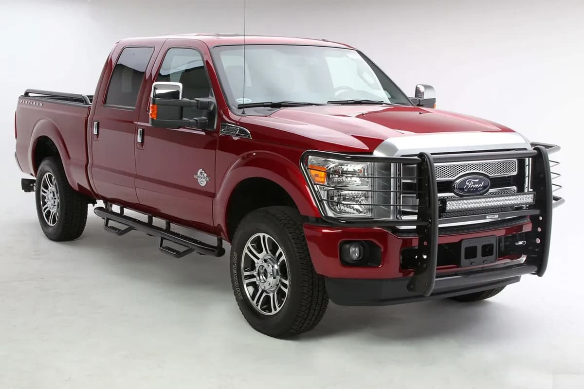 3000 Series StepGuard - Center Grille Guard Only 1999 2004 Ford F-250 F-350 Super Duty