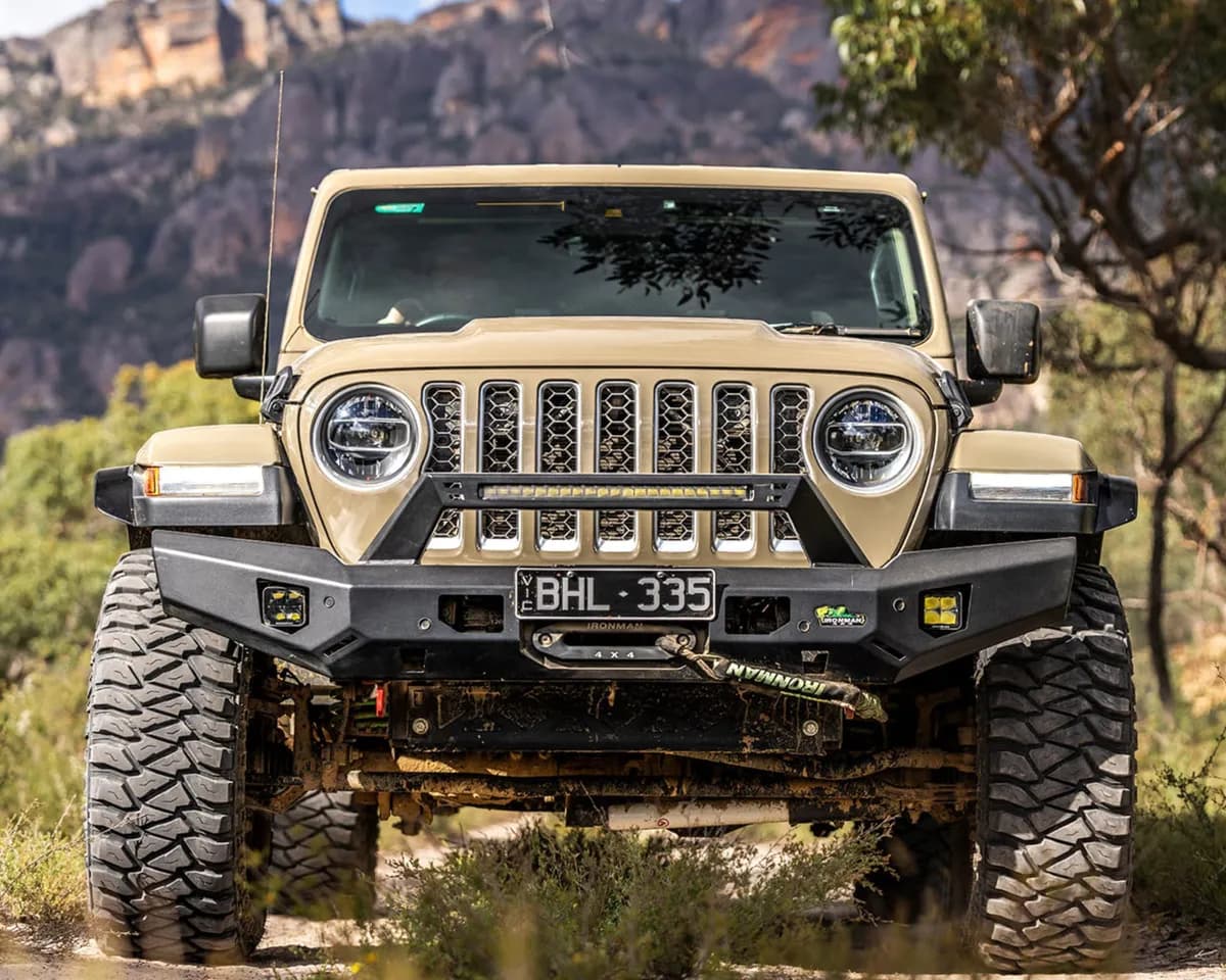 20c Gladiator Raid Full Length Front Bumper Kit 20in Light Bar 40w Spot Clear l
