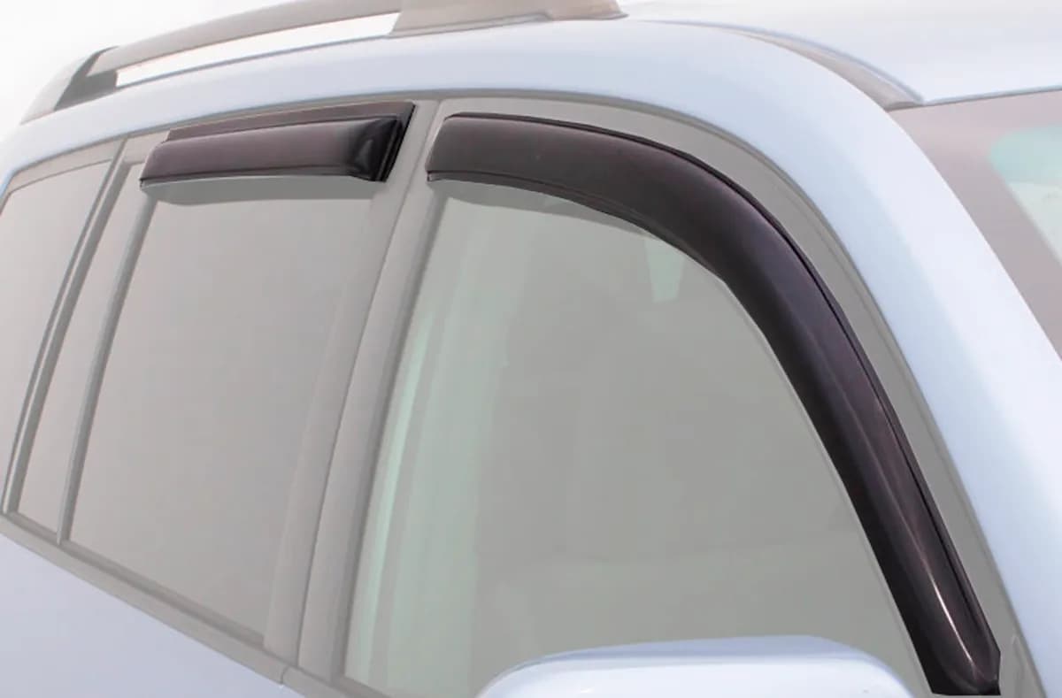 21- Trailblazer Ventvisor 4 Pieces
