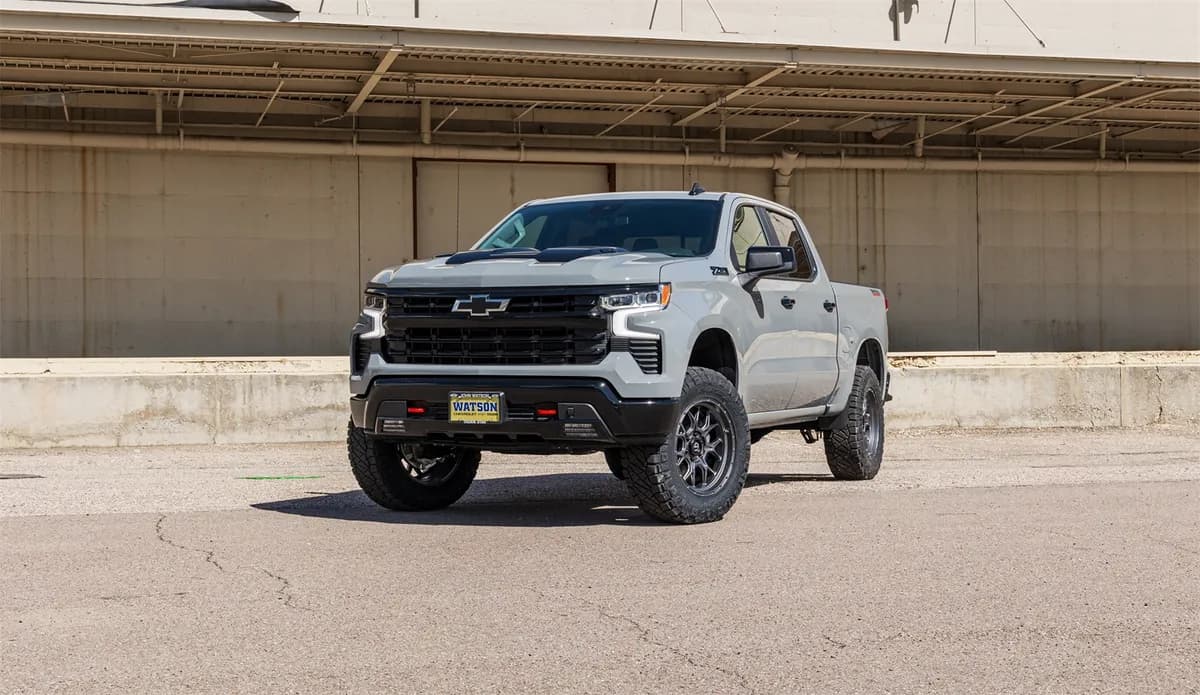 25 Chevy Silverado 1500/Gmc Sierra 1500 4.0in Sst2.1 Lift Kit With Premium Falcon 2.1 Strut/Shocks
