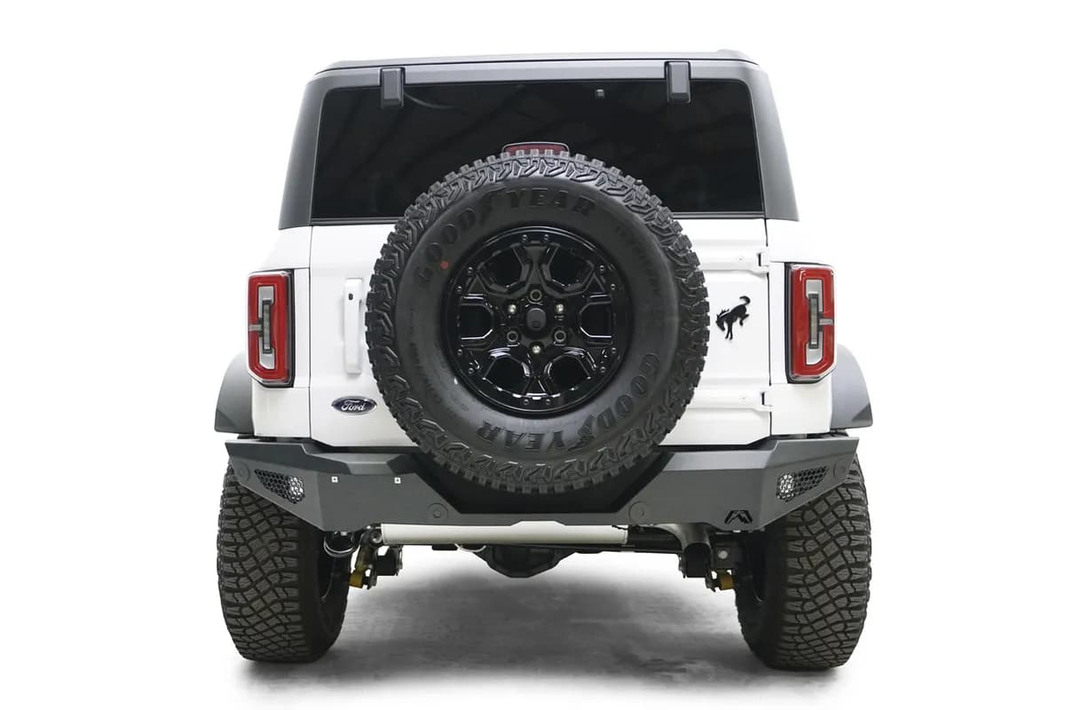 11-16 F250 F350 Fab Fours Elite Front Bumper w Full Grille Guard