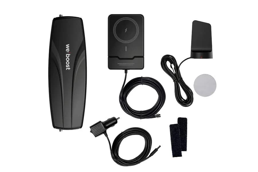 weBoost Dash Vehicle Signal Booster w/ Q12 Wireless Charger