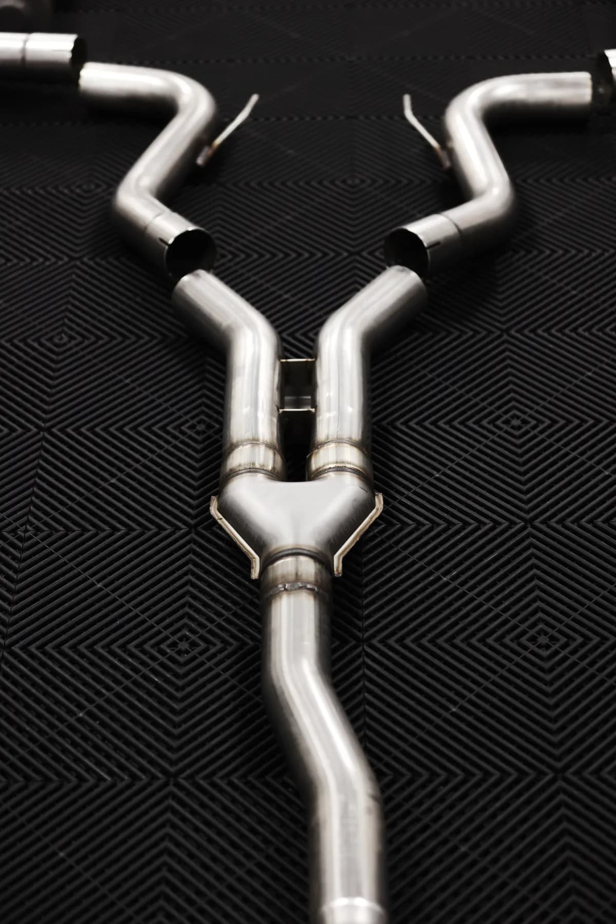 2019-2023 Ford Mustang 2.3L EcoBoost Active T304 Stainless Steel 3 Inch Cat-Back Quad Rear Exit with CF Tips MBRP