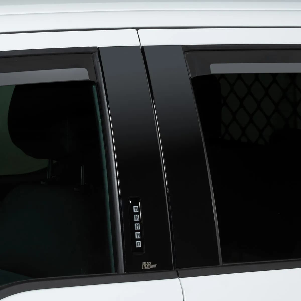16c Titan xd Crew Cab4 Pcs Black Platunum Pillar Post Classic