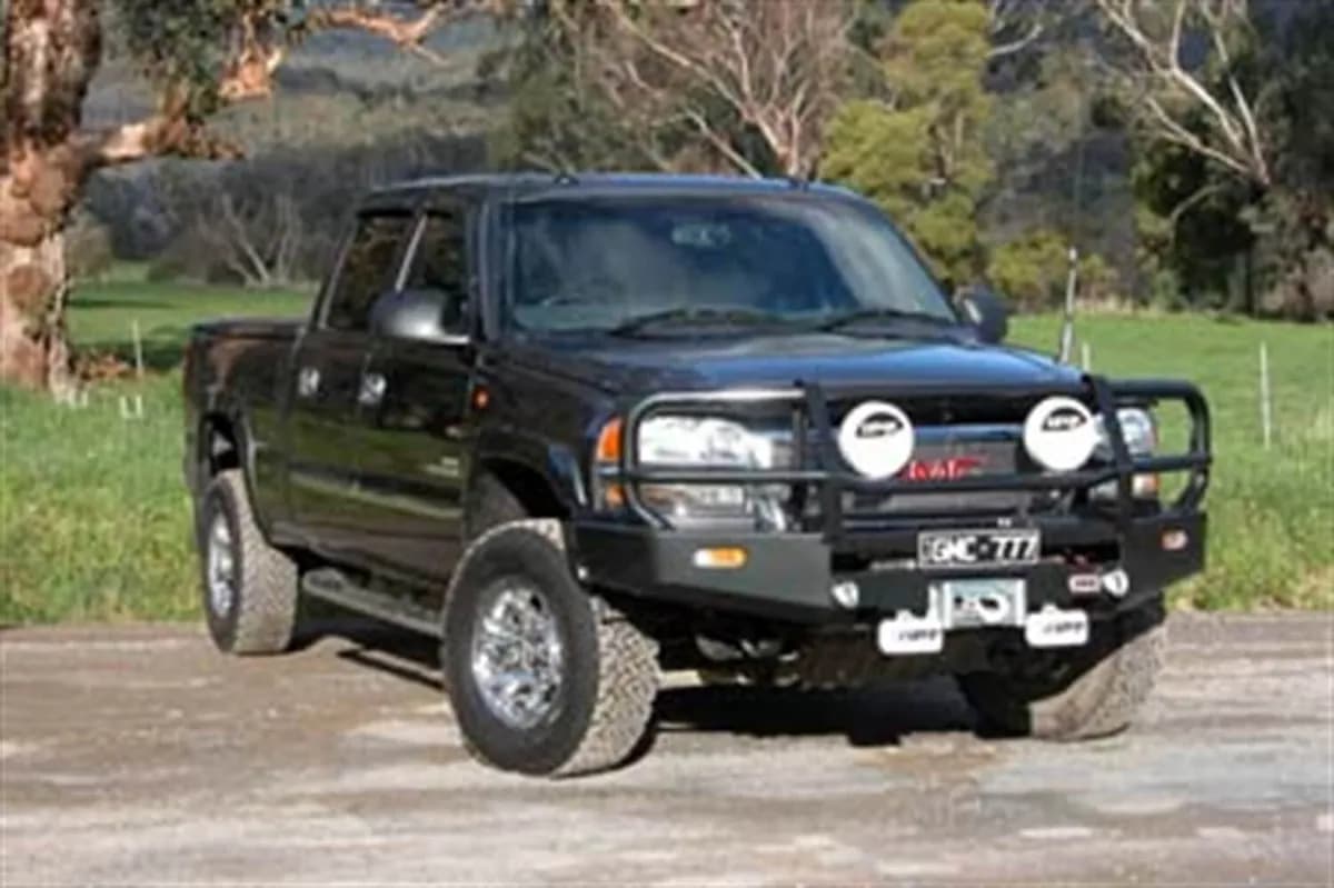 Gm 2500/3500 03-07 Diesel 6.6 Duramax Gm Sierra Bumper Fit For Winch Will Not Work With Silverado