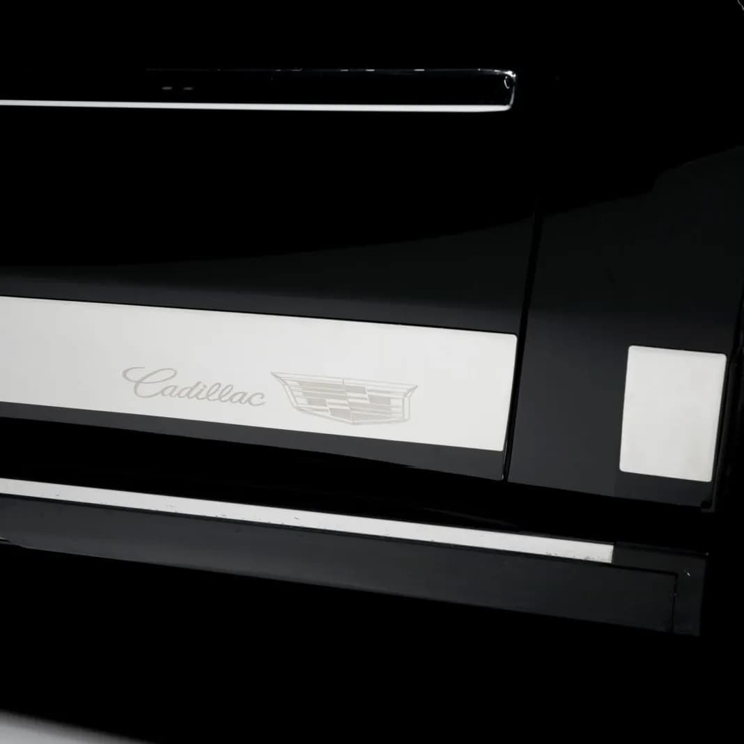 1520 Escalade Esv Rocker Panels (Gm Licensed Etching) 10pc