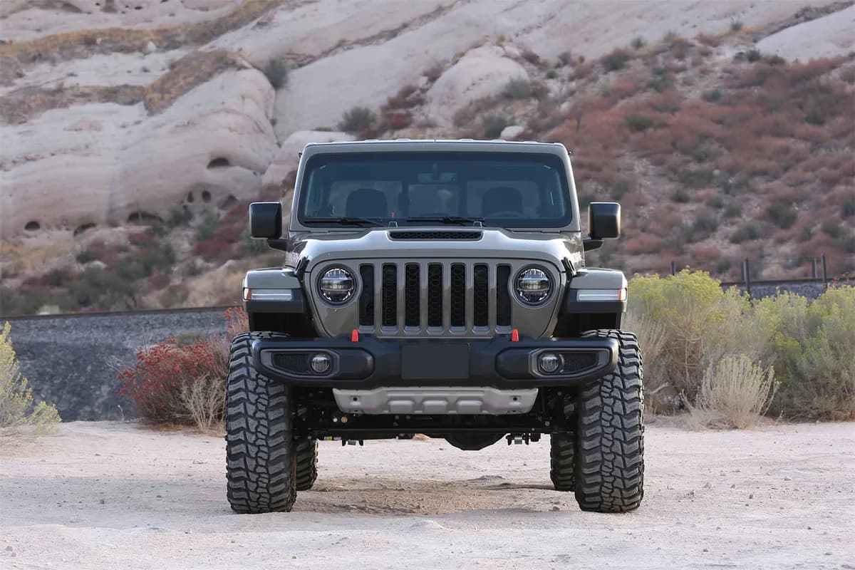 FabTech 2in Sport II Lift Kit w/ Shock Extensions - JT Mojave Only