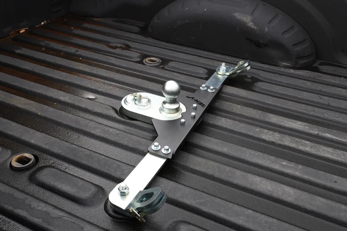 Gen y Main Assy - Goosepuck Gen II - 5 Offset - 25k Overall Towing - With Safety Chain Anchors Incorporated - gm 2020-24 Short Long Bed - Gh-21017
