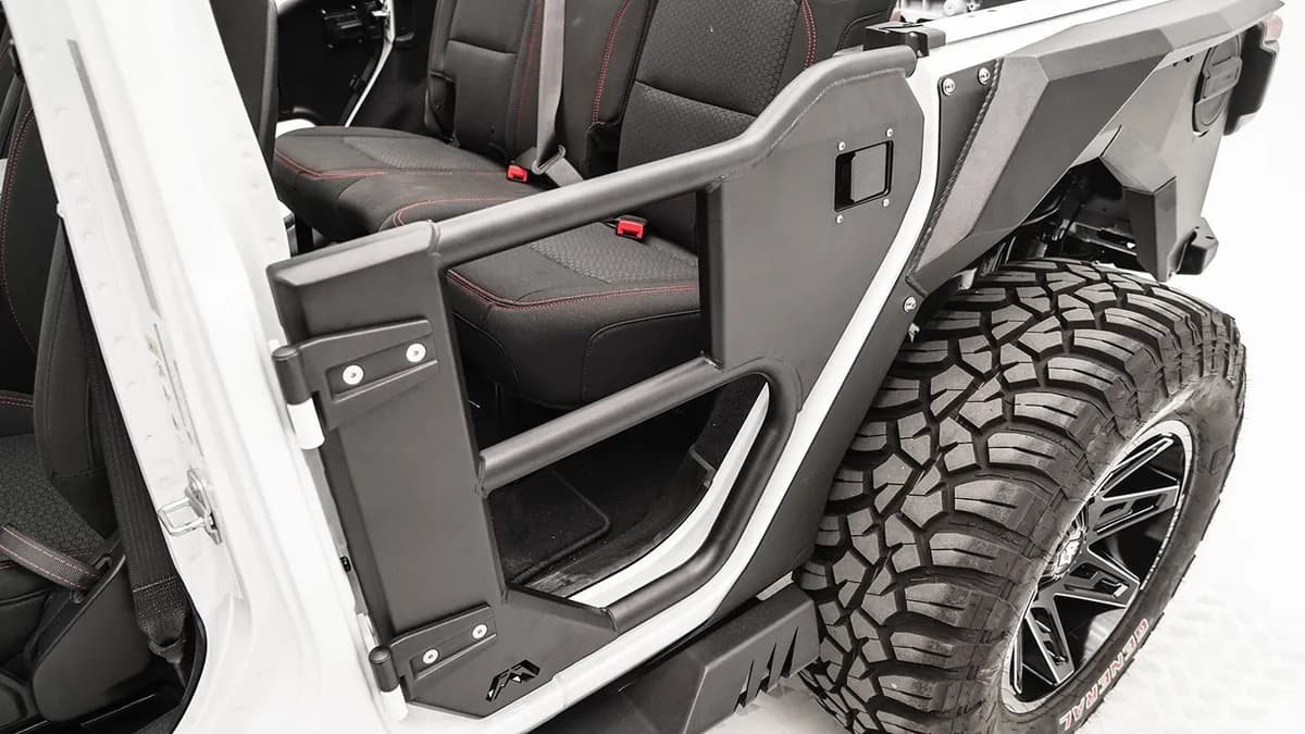 18c JL 4door; Rear Door; Rattle Resistant Nonlocking Door Handles
