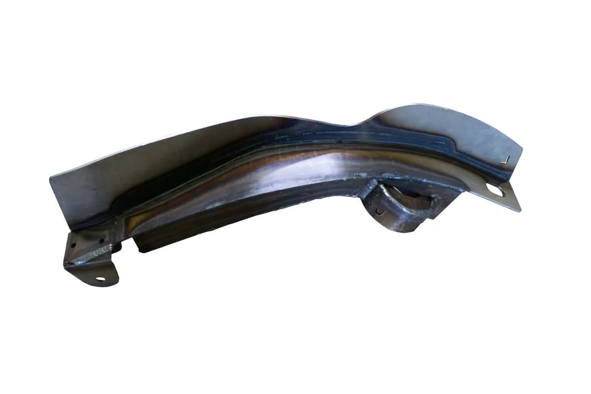 2002-2013 Chevy Avalanche 2000-2014 Chevy Suburban 2000-2014 Gmc Yukon XL 2003-2013 Cadillac Escalade Ext 2003-2014 Cadillac Escalade Esv Over Axle Frame Section Right Side