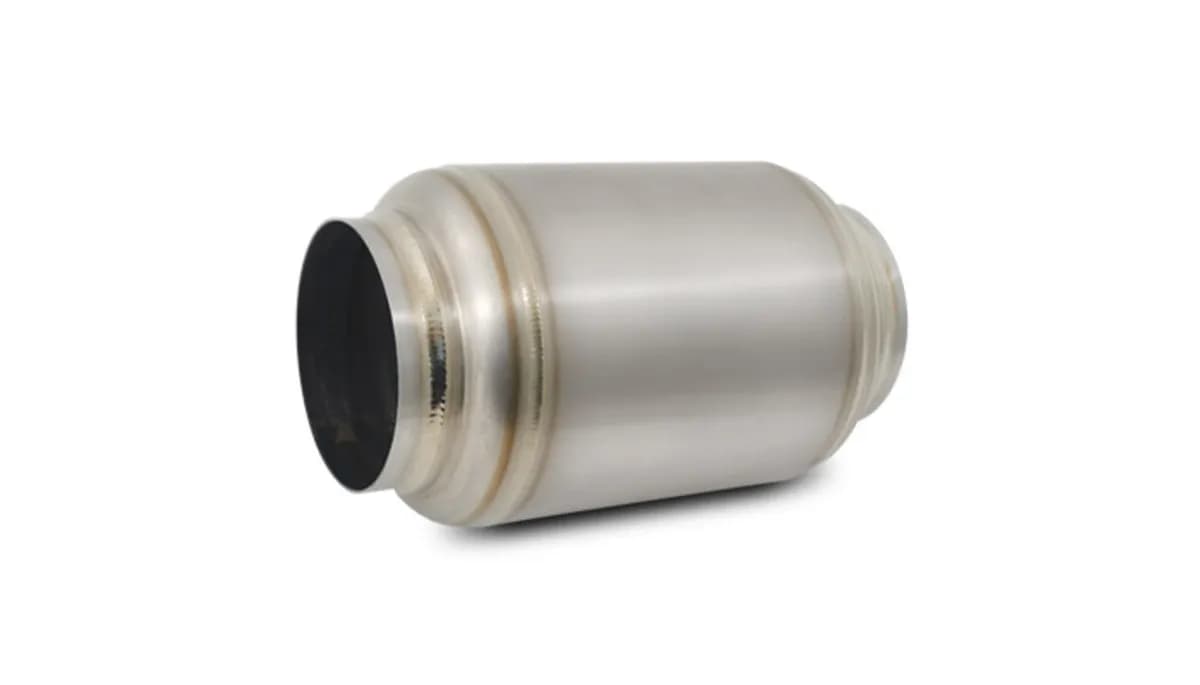 Race Muffler; 3 in. Inlet/Outlet ID; 4.25 in. Muffler Body OD; 7 in. Overall L; 1.26 LBS W; CP1 Titanium;