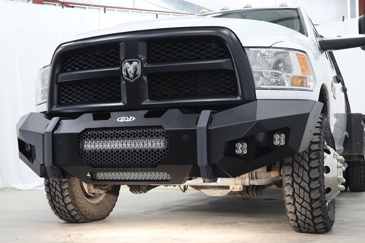 "Destroyer Truck Front Bumper 20"" LED Light Bar Center Screen" product image