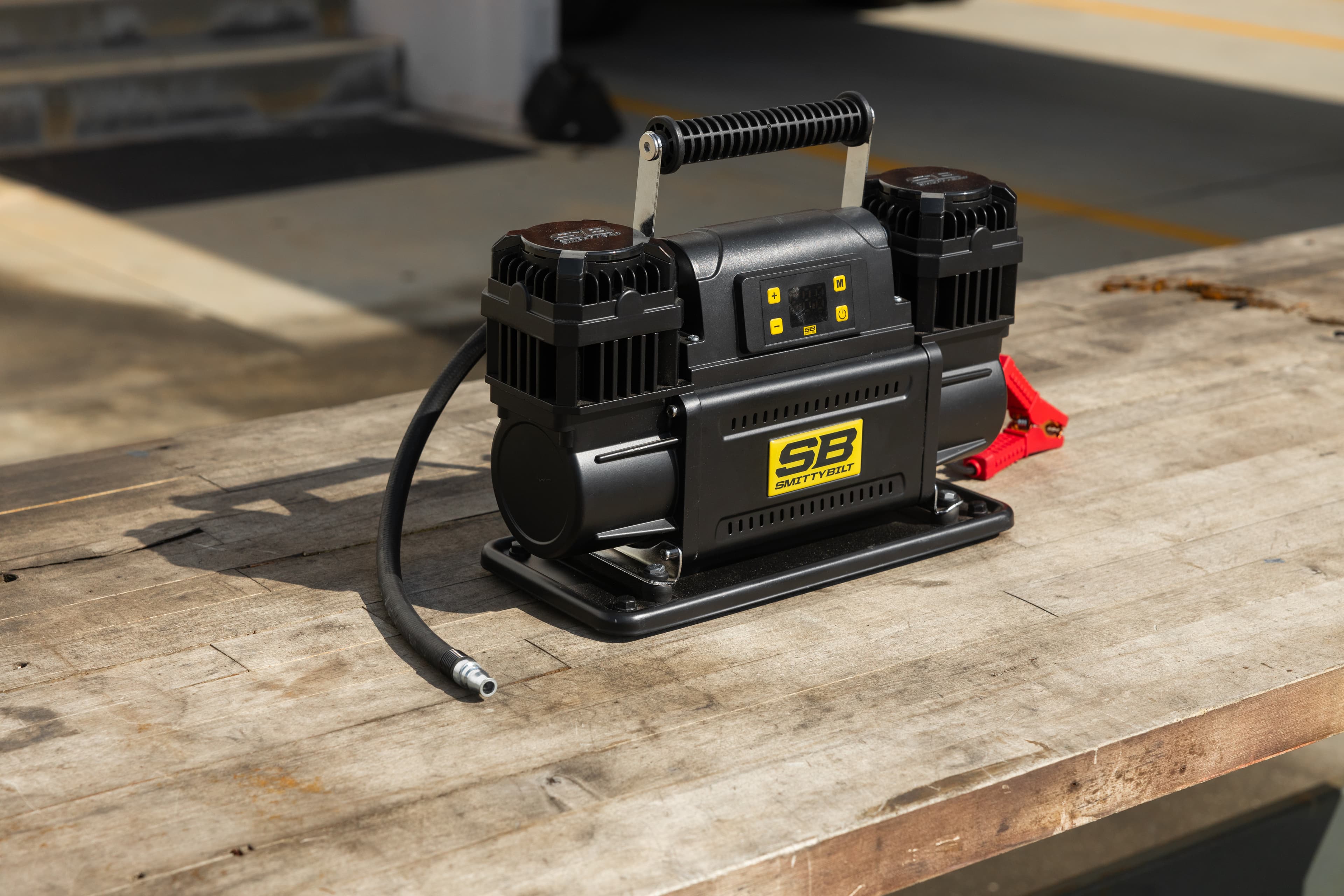 10.6 CFM Dual Head Compressor With Carrying Bag product image