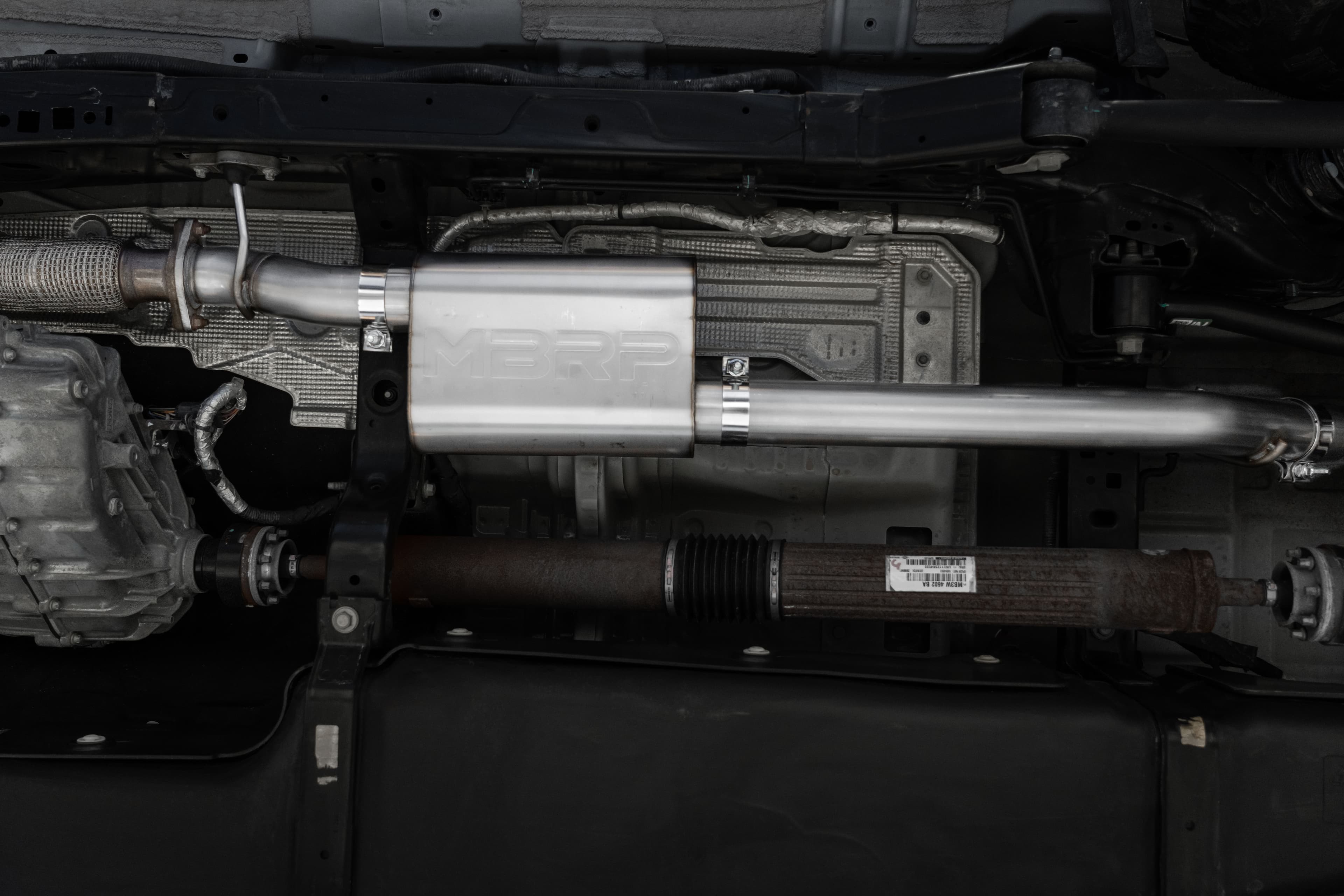 MBRP Exhaust 2021-2022 Ford Bronco 2.3L 2.7L EcoBoost 2-Door 4-Door Black-Coated Aluminized Steel 3in Cat-Back 2.5in Dual Split Rear Exit