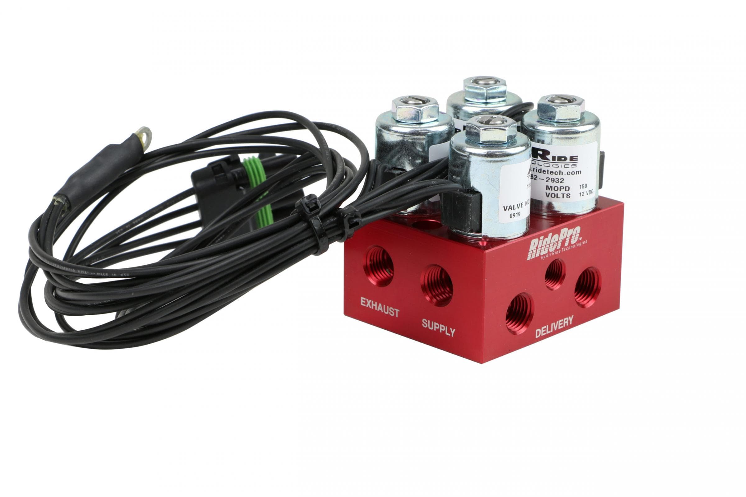 Ridetech 31932501 RidePro 2-Way valve with 1/4 NPT ports. product image