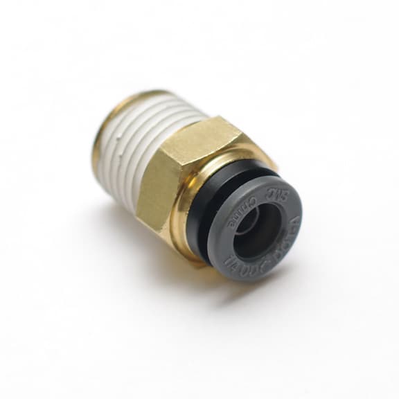Ridetech 31954050 Airline Fitting, Straight. 1/4 NPT to 1/8 Airline. product image