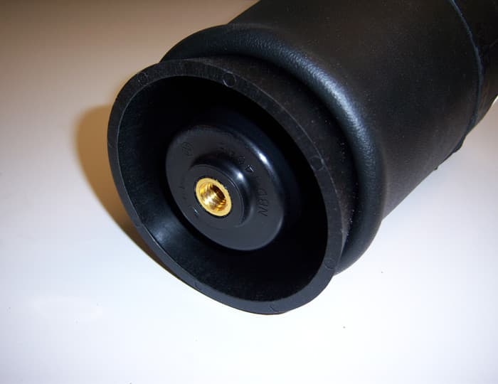 Firestone 9000 Tapered Rolling Sleeve Air Spring 5 Inch Diameter W/ 1/4 Inch NPT Port Length Is 4.5 Inch Minimum 9 -9.5 Inch Ride Height And 12 Inch Maximum Load Capacity Is 1500 LbsAt 100 Psi Ridetech product image