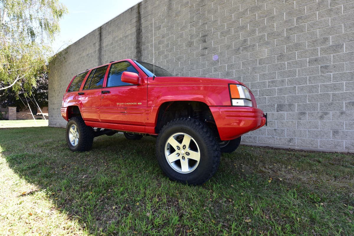 Jeep Grand Cherokee 7.0 Inch Pro Series 3 Link Long Arm Lift Kit 1996-1998 ZJ Clayton Off Road product image