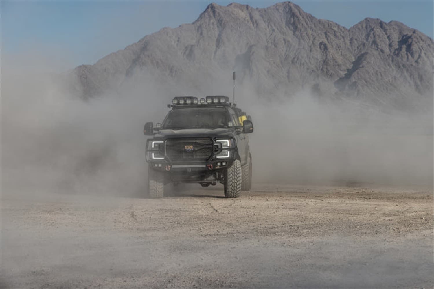Body Armor 4X4 Ambush Front Bumper - FD-20341 product image