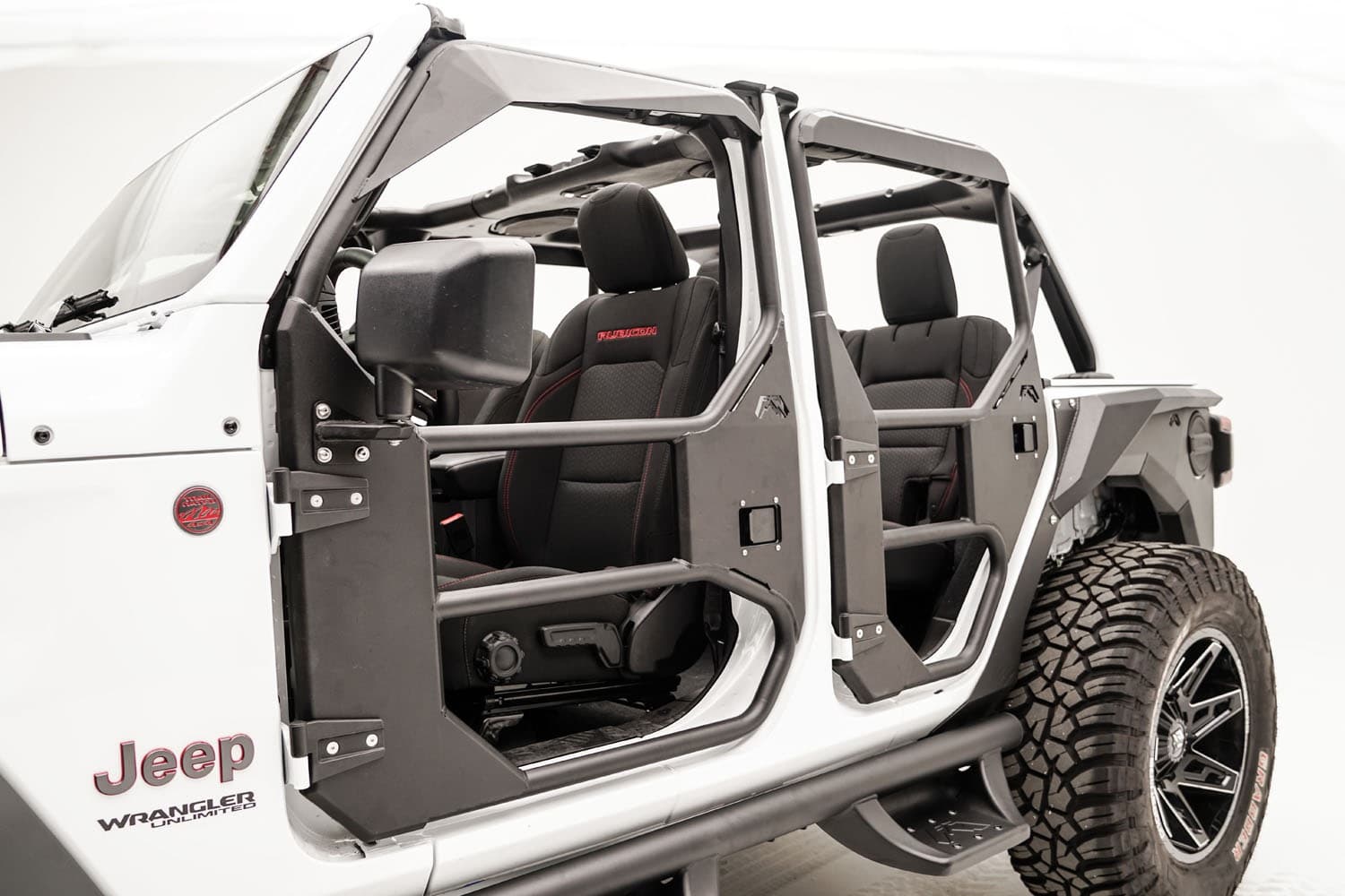 18c JL 4door; Rear Door; Rattle Resistant Nonlocking Door Handlesstyle Limiting Straps product image