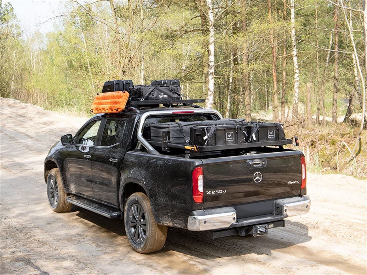 Slimline II Load Bed Rack Kit; For 2017-2020 Mercedes-Benz X-Class 470 Series w/MB Style Bars; product image