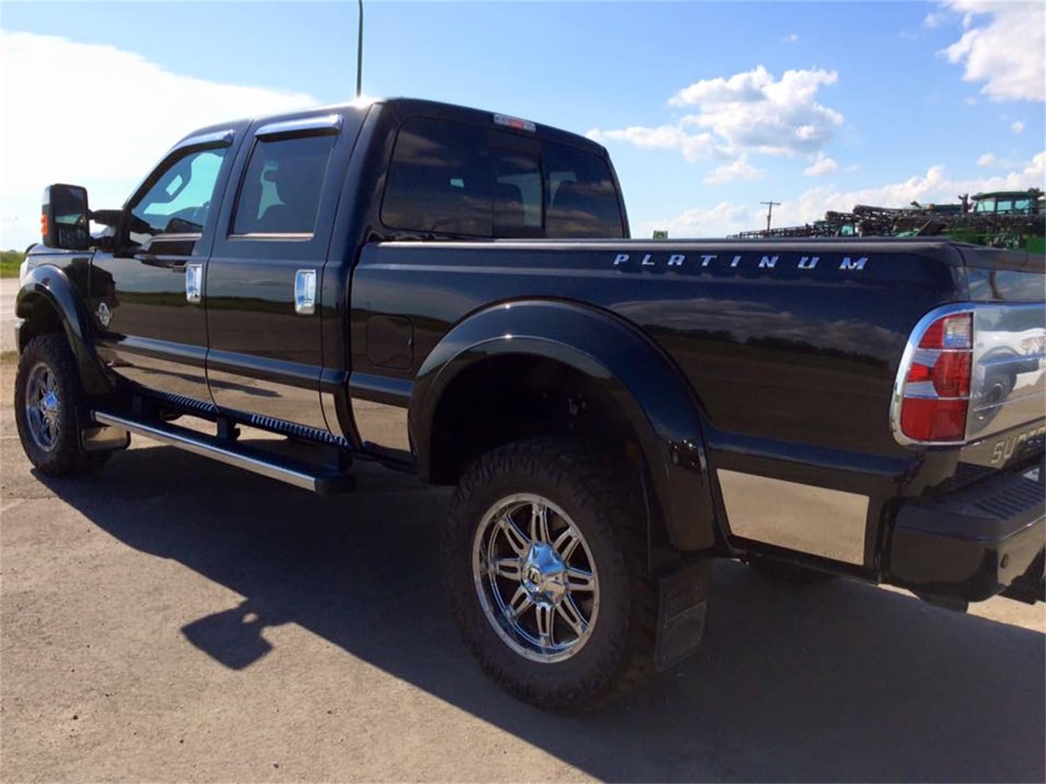 ICI Rocker Panel Molding; 4.5 in. Wide; 12 pc.; Special Fit Install Body Line Down; w/o BSM; w/o Flares;