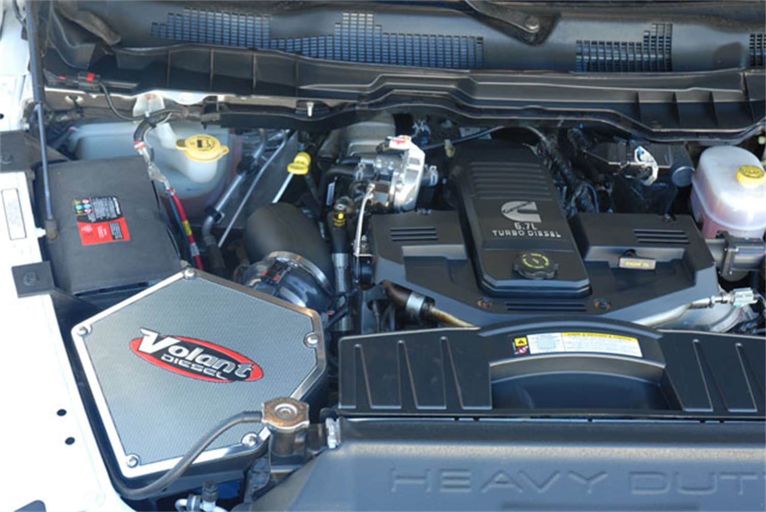 Cold Air Intake Kit; Incl. Closed Filter Box/Air Duct/Primo Filter/Connectors/Clamps; product image
